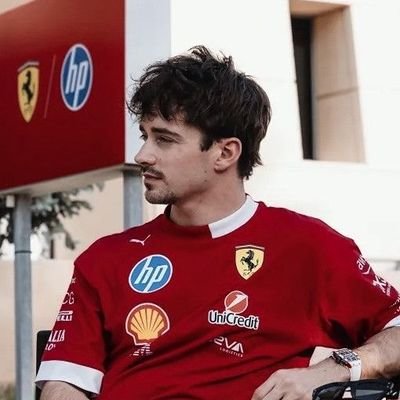 itskayceduh's profile picture. Nicholas fan boy 🎀
KreekCraft is my silly streamer 🍃 || OP81 & CL16