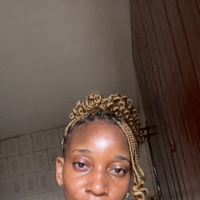 elfverylittle's profile picture. Female 💗 , Pharmacist Amy 😌 . follow @EDDYZHOMES ,An Ambivert, Digital marketer….