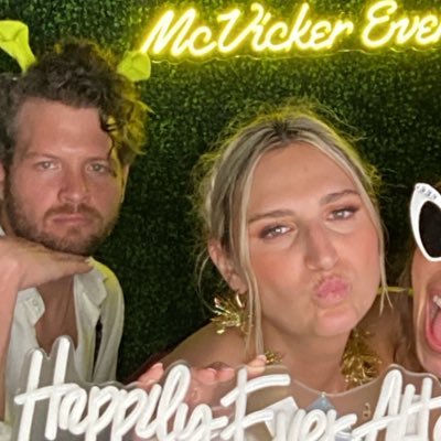 juliashrek's profile picture. go bills