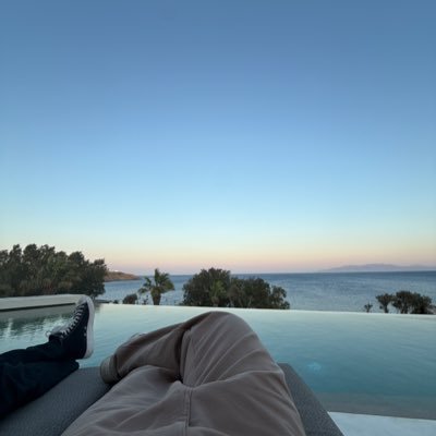 horsesdontstop_'s profile picture. semi retired risk trader