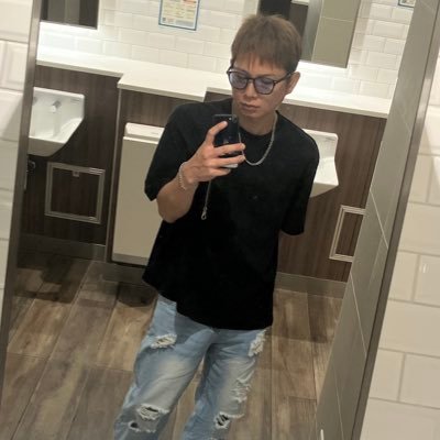 xXPWKmi9ZA84522's profile picture. 平成1ケタジジイ/琉球ゴールデンキングス