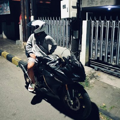 dzulfikar_alwan's profile picture. Wake up be garetful