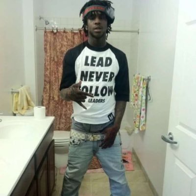 srs0z's profile picture. 11 stay true to yourself.