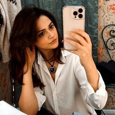 AnishaS_tweets's profile picture. I’m so much cooler online. Aren’t we all?