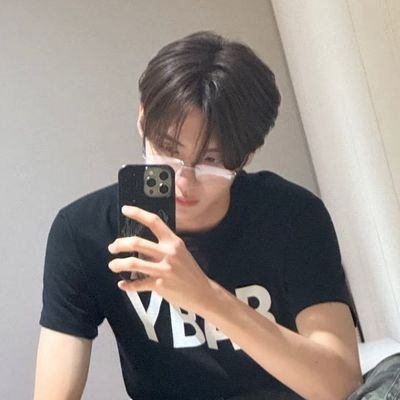 youngjaebandung's profile picture. So meet me where the stars collide.
