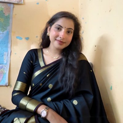 Dchshikha's profile picture. Observer of society’s soul