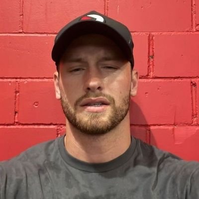 Richard7636840's profile picture. Kelvin I'm a single manI live in Miami Florida all I want is screaming relationship relationship that will take care of me very well I'm happy that I'm re