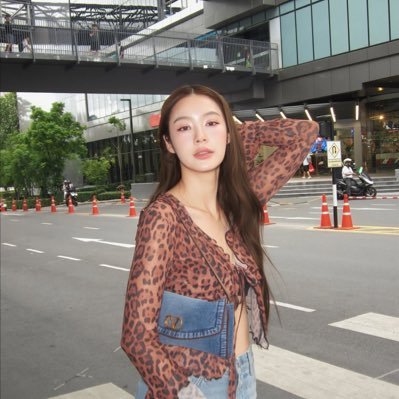 SugarCandy_NTW's profile picture. Love #NamtanTipnaree➡️ also support #NamtanFilm⬅️fell in love with #Blackpink 🖤💗🤍❤️‍🩹🩵💛