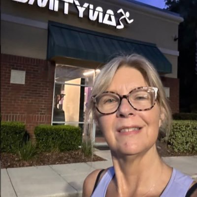 Sugarmomma8971's profile picture. Need a real sugar baby