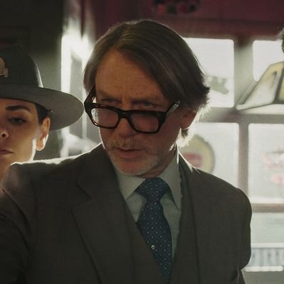 rebirthsound's profile picture. *esa escena de daniel craig con leave me alone de new order de fondo en queer*