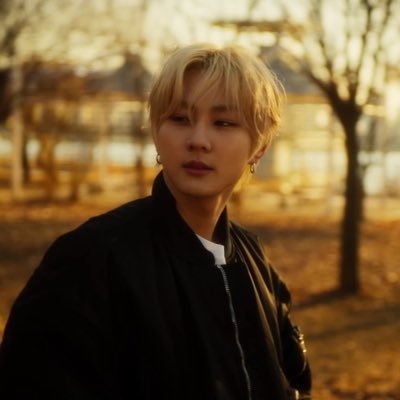 soonielvr's profile picture. ꒷꒦︶꒷꒦︶ you make me go crazy over you