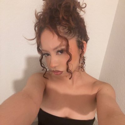 gunzndorchids's profile picture. jack of all trades