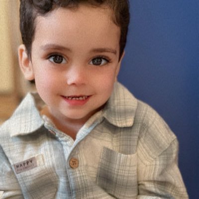 Sabrin_nb's profile picture. مؤلفة ومصممة كتب تربوية تعليمية | باحثة وناشطة ثقافية | كاتبة في مجلة اليمامة "شرفات" وصحيفة الجزيرة الثقافية | كاتبة مُرخصة من الهيئة العامة لتنظيم الإعلام.