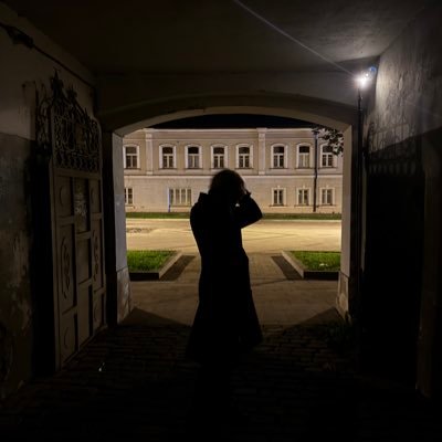 lostyqq's profile picture. 