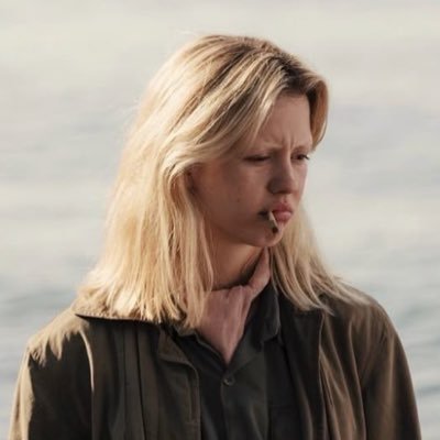 soliloku's profile picture. to live for art, literature and resistance.