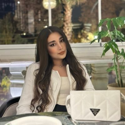 mahzad_ell's profile picture. 🦋 https://t.co/8QWm3dW7zy