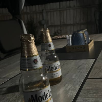 incogyeeeto's profile picture. 18, single(r) than a pringle, but hornier than ever!