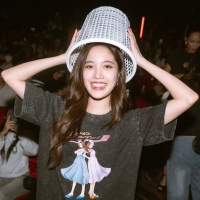 huudaithu98's profile picture. 