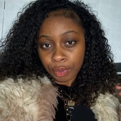 viictoriaajoy's profile picture. full time cunt