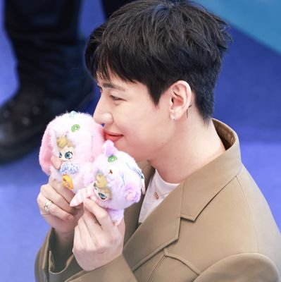 amintra9395's profile picture. ❤️🖤 การที่ได้มารู้จักและได้รักน้องแบมคือสิ่งที่ดีที่สุดของเรา ขอให้เธอมีแต่สิ่งดีๆและความสุขในทุกๆวันนะคนเก่งของฉัน @BamBam1a BAMBAM TEAM