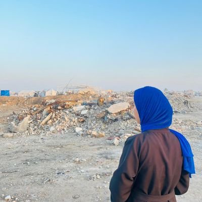 Awnya_Mohammed's profile picture. Awnya,20 years old,from Gaza
I live in a tent with my family and have no source of income I dream of completing my university education and supporting my family