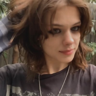 LxveLxuraxx's profile picture. 19 ✮⋆˙ aussie