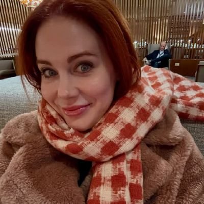 DebbieMike15952's profile picture. 