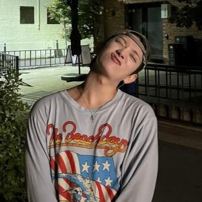 cowboylmin's profile picture. me and that kpop boy who looks like a girl