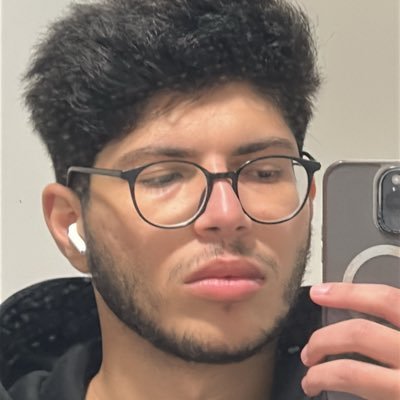 cartierh0es's profile picture. chasing echoes