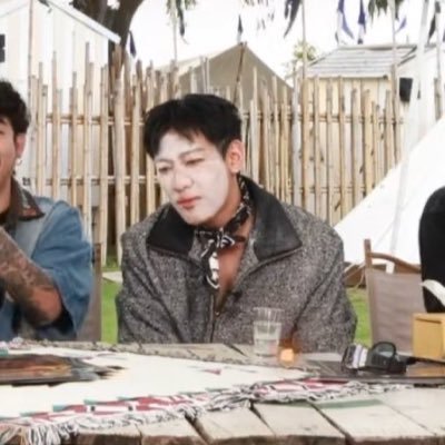 5cmistoofar's profile picture. 