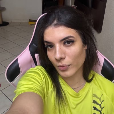 gaberovere's profile picture. this user in love with life experience