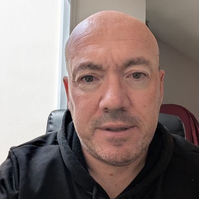 barrylevyceo's profile picture. 🤖 AI Business Hacks | Mindset | Wealth
💰 How Regular People Get Rich Using AI
🧠 Tools • Strategies • Motivation Daily.
Owned by AI Turnaround Agency
