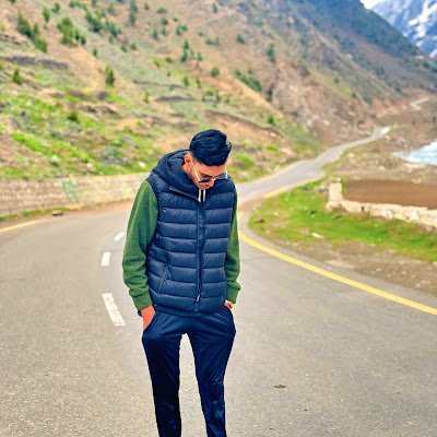 MeharIb59328981's profile picture. 