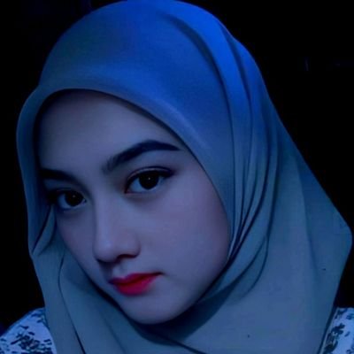 Revertstories_'s profile picture. Uplifting Muslim voices. Sharing stories of faith, courage, and triumph. Reverting inspiration and hope.  

🙏 FOLLOW @RevertStories_