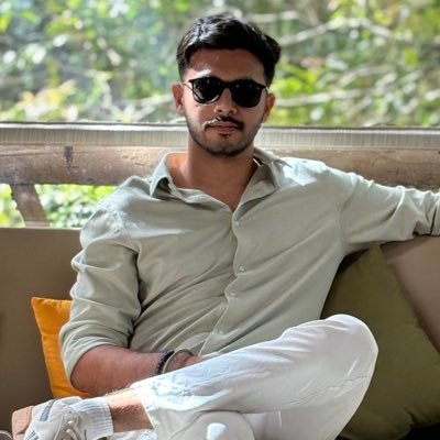 Sam21Degen's profile picture. Sharing insights on DeFi, airdrops, and onchain yield daily! Documenting my journey of growing on X — one post a day. Head of vibes @SuperReturnAI @Sakefinance