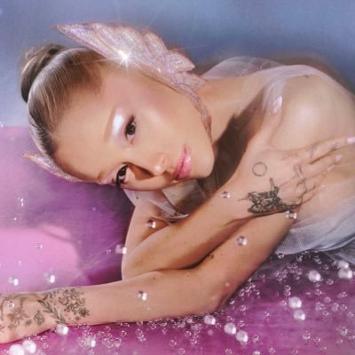 DlVlNEREM's profile picture. fan account for pop girls ݁𝜗𝜚. ݁