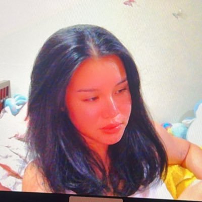 yanneymglsng's profile picture. 