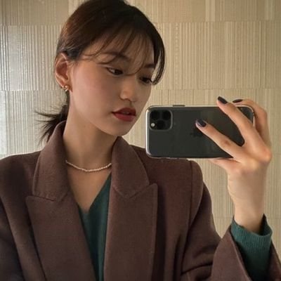 wellyesblood's profile picture. bands, books and films.
