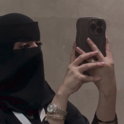 su_sa70's profile picture. Physics student ⚛️📚 | Leader of Innovation @CRLJAZANU & Marketing @Team_ghayth3| Member @womenandenergy_ | Interested in aviation & space 🚀