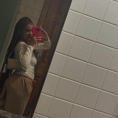 brithreadds_'s profile picture. 