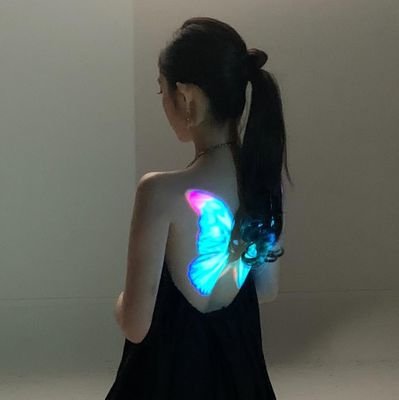 renebeabie's profile picture. RP ╱ @derougevelvet ⋆ 레드벨벳’s original visual, petite & gorgeous woman with unlimited charm.