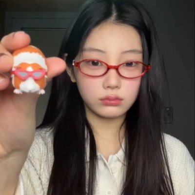 yuxmxee's profile picture. 