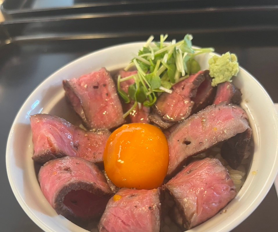 uma2000703A's profile picture. 