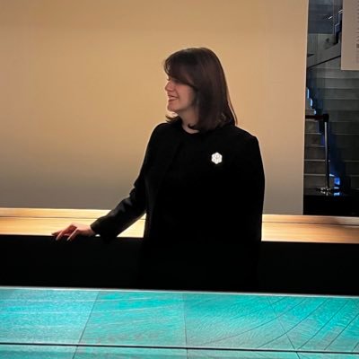 elnaz_tehrani's profile picture. یک ایران دوست/ علاقمند به توسعه فرهنگ دیزاین / دیزاینر محصول- خدمت / قبلا یک معمار