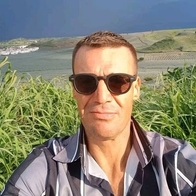 Salvador023001's profile picture. 