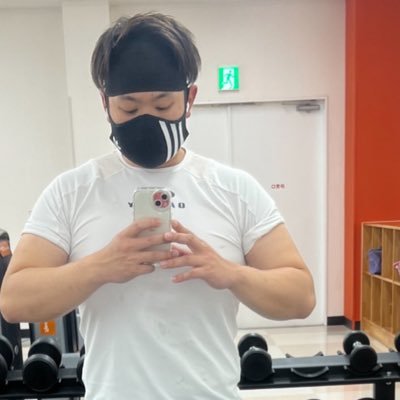 OCpTwhVXqEN0OkZ's profile picture. びわこ UVERworld ロック crew歴12年               無言フォローすみません🙇‍♀️