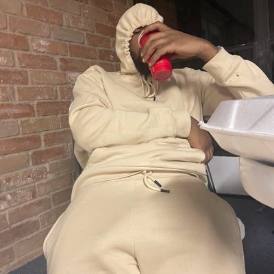 CloudBasedTj_'s profile picture. UP