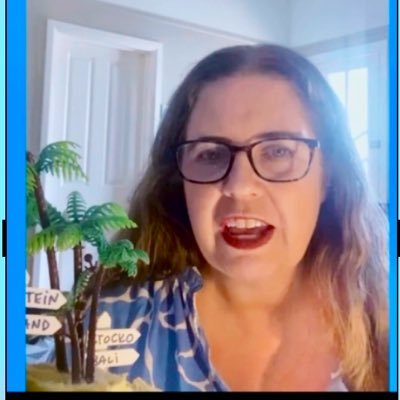 lisapodcasts's profile picture. Epstein Know-It-All 👀👀 Researching the pervert and his dodgy mates since 2019. #thesewomenmatter 💫#abolishthemonarchy