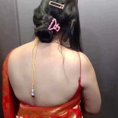 khusboodvi's profile picture. 