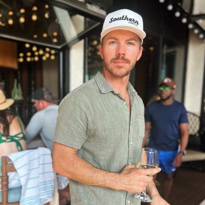 Bill_Russell9's profile picture. Love deeply, stay humble 🤍🌿
Rooted in love, free from ego 🌺🧘‍♀️